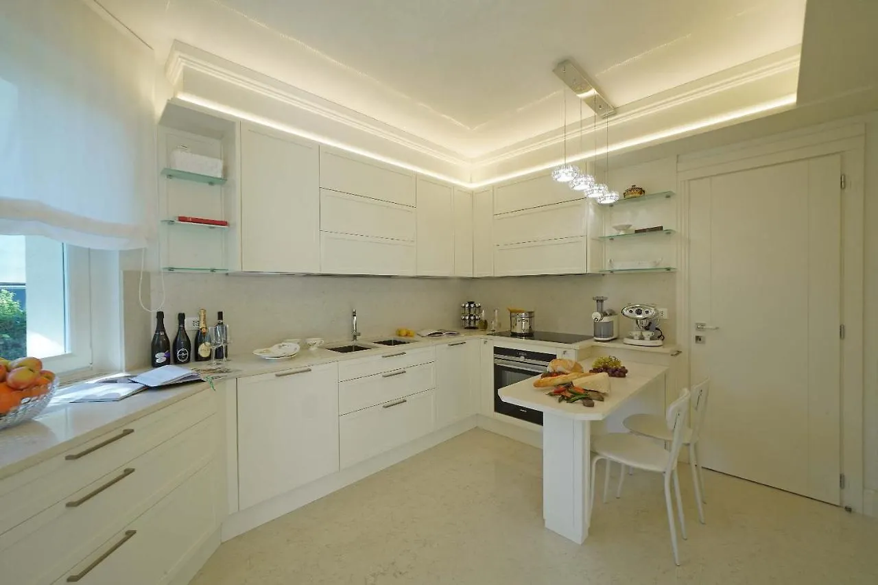 Villa Sabine: New Modern Villa With Private Pool Toscolano Maderno