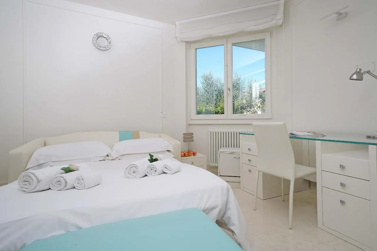 Villa Sabine: New Modern Villa With Private Pool Toscolano Maderno